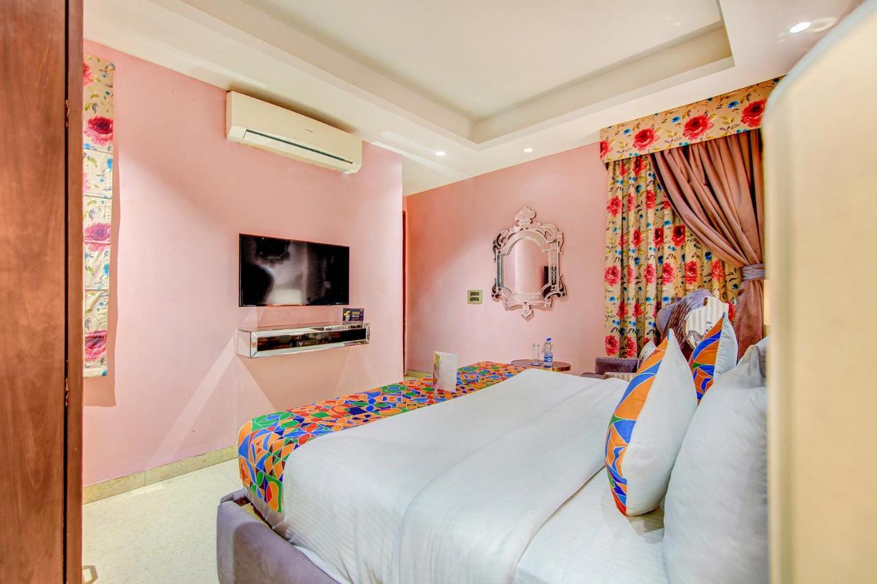 Fabhotel Cotts Villa Vasant Kunj New Delhi Bagian luar foto