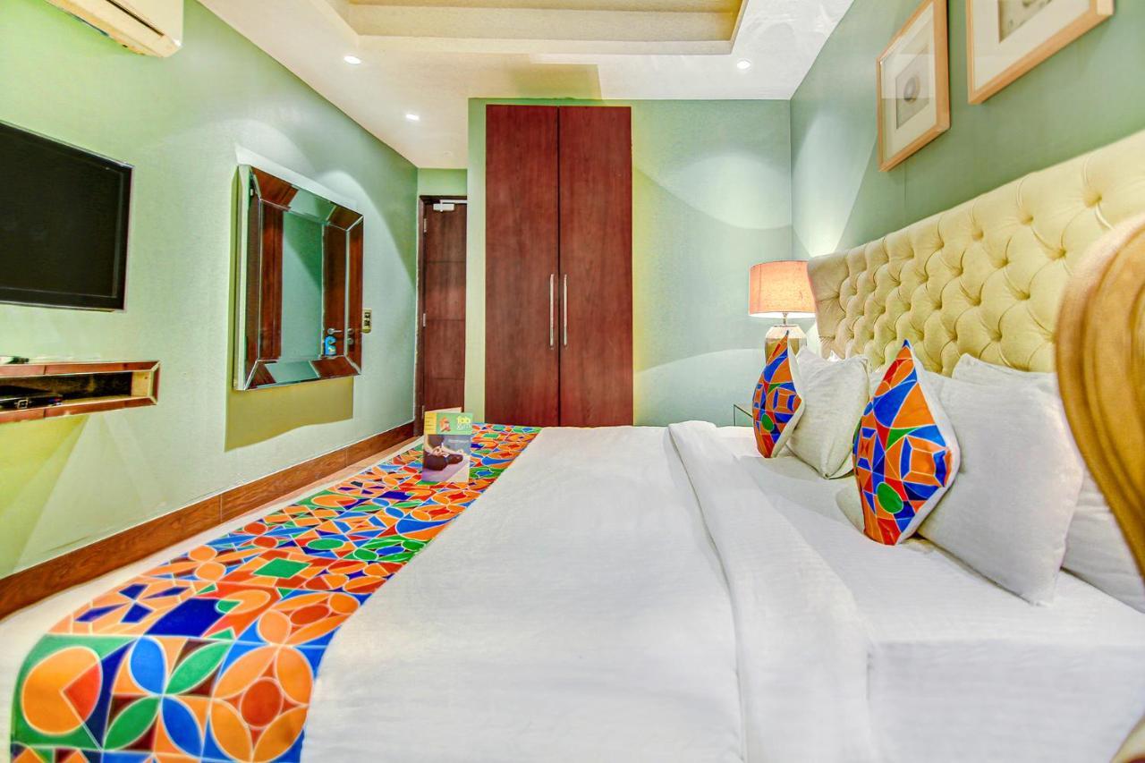 Fabhotel Cotts Villa Vasant Kunj New Delhi Bagian luar foto
